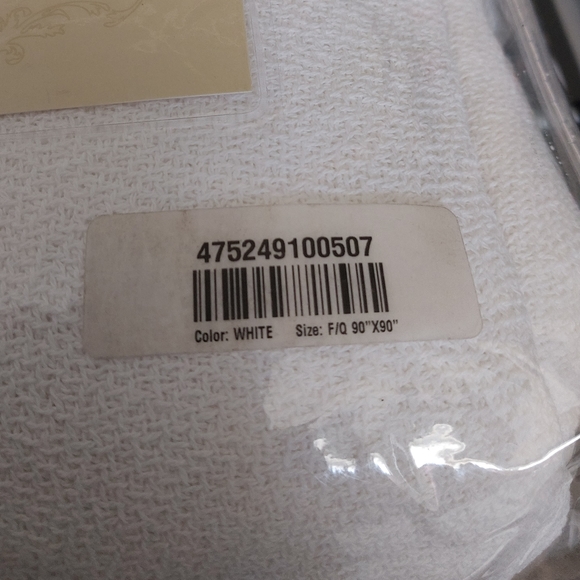 Highgate Manor Queen/Full White Lace Trim Blanket - NIP - Picture 8 of 11